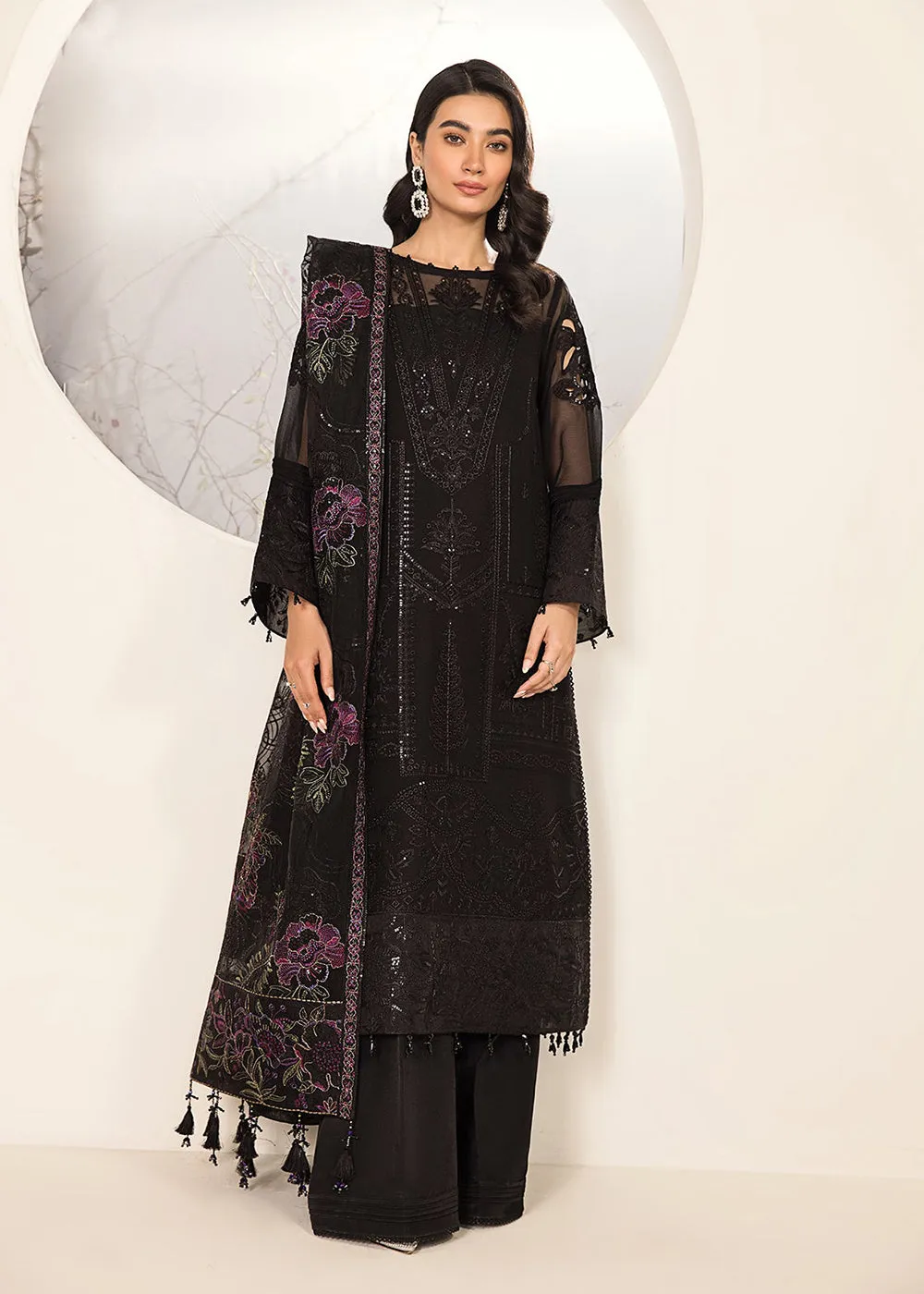 Black Formal Suit - Alizeh - Lamhay Formals '23 - V15D03 - Amera