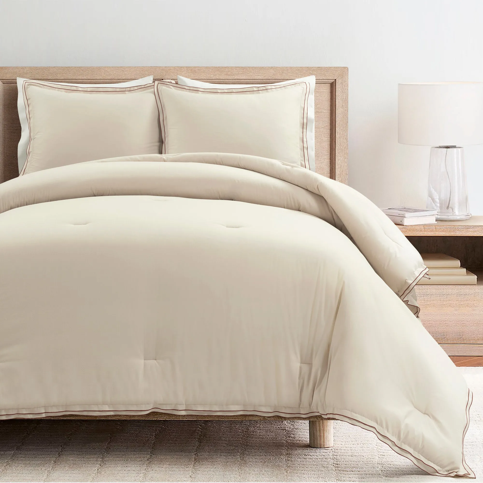 Hampton Double Flange Embroidered Contrast Edge Comforter Set