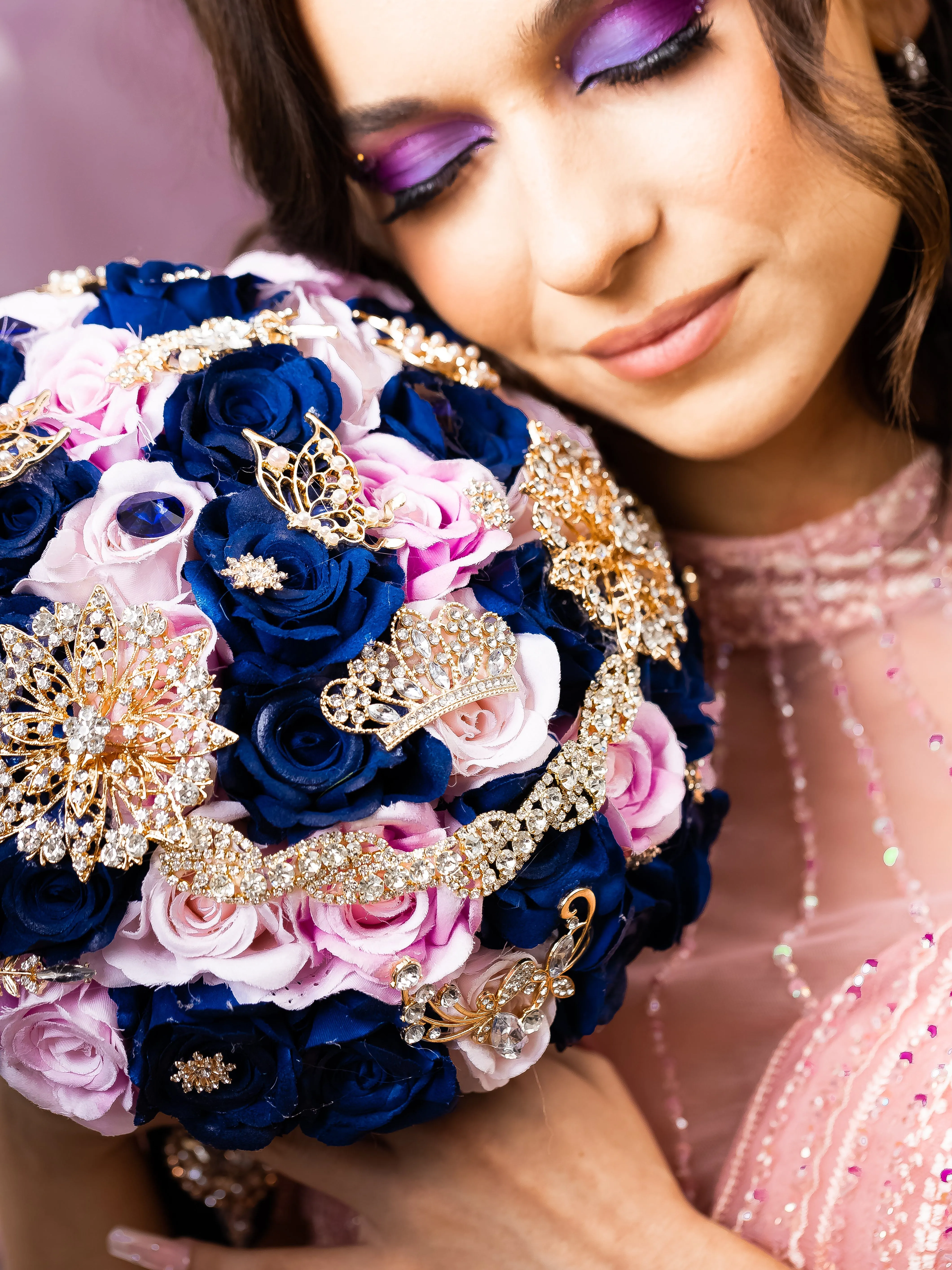 Navy Blue with pink quinceanera bouquet 13 inches