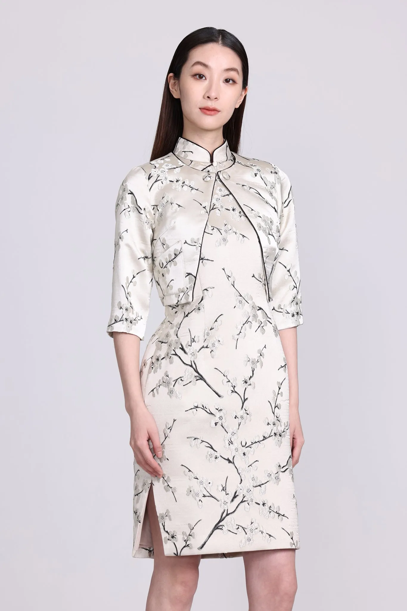 PAMELA Plum Brocade Sleeveless Cheongsam